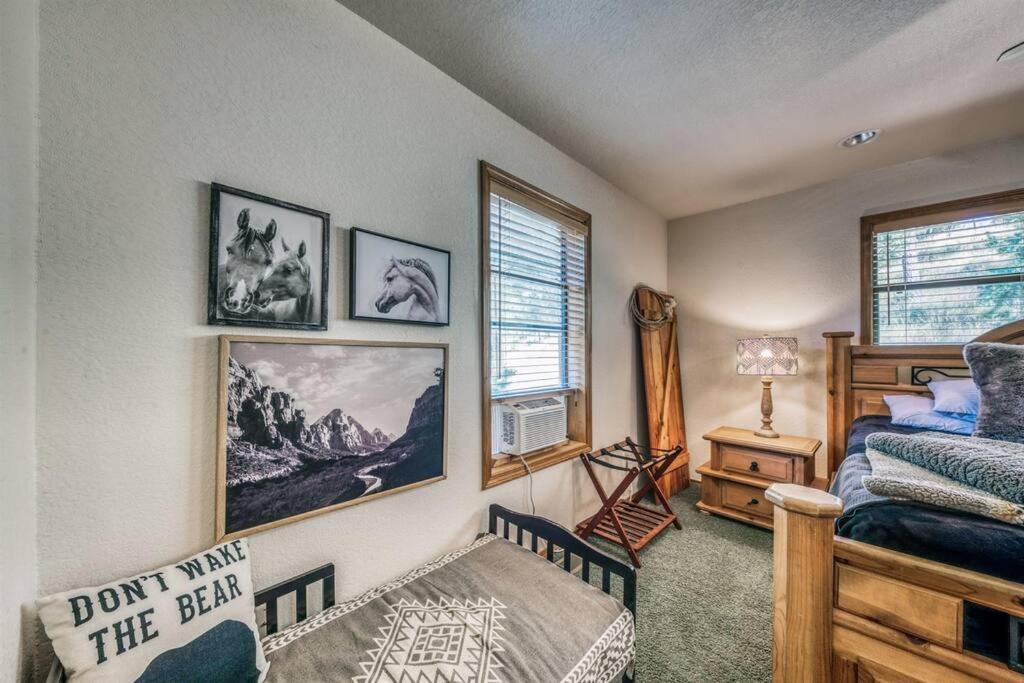 Perk Canyon Hidden Acres-Hot Tub-Gas Fireplace Ruidoso Eksteriør billede